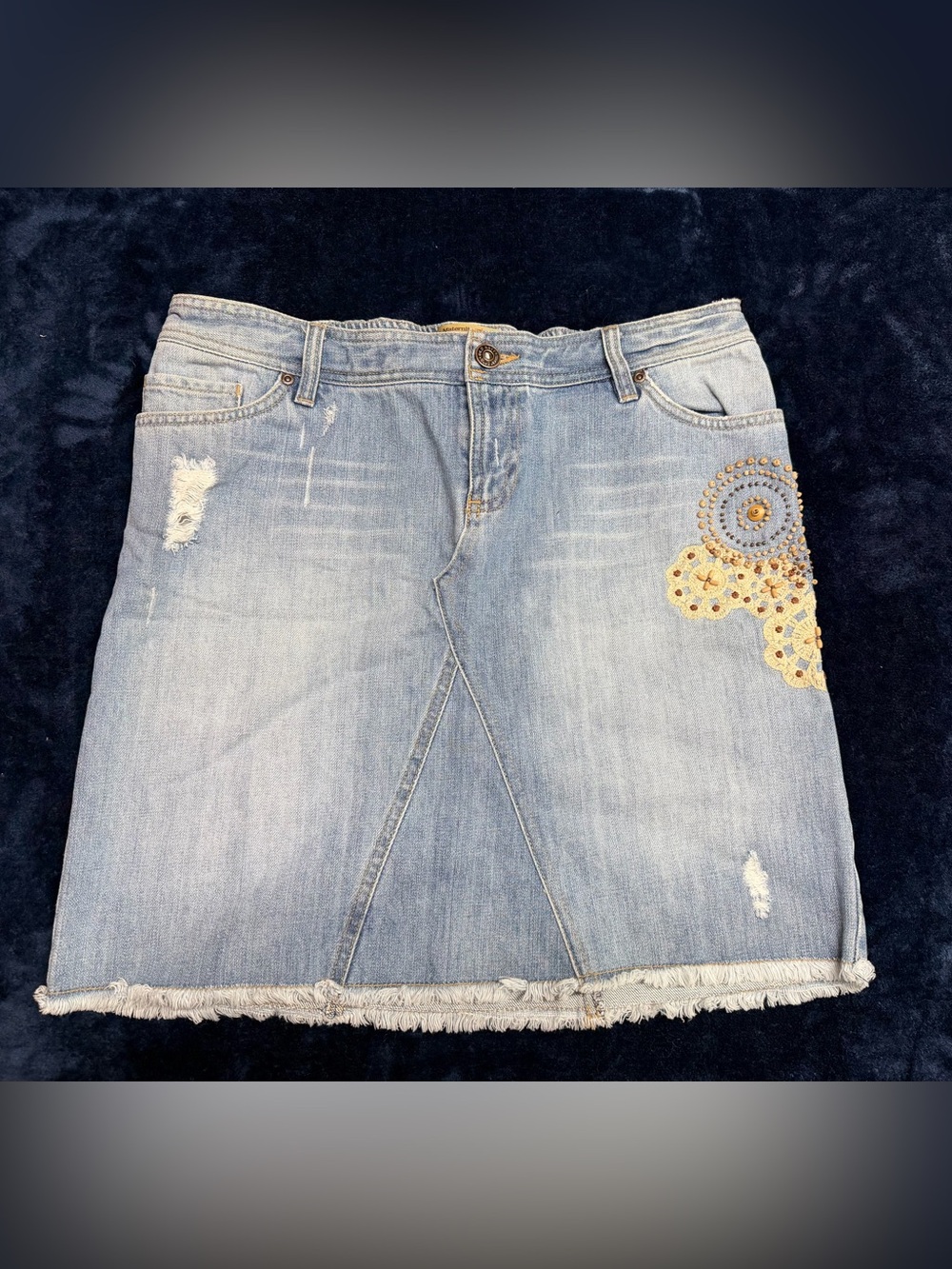 Old Navy Light Blue Embroidered Frayed Hem Denim Maternity Skirt